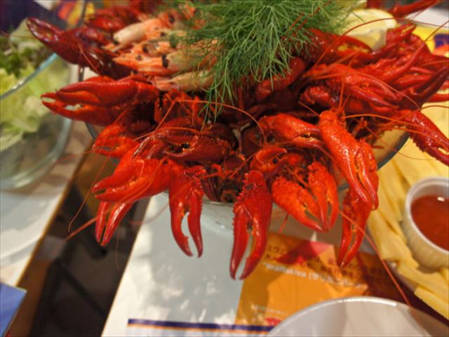 ザリガニ料理 日本のお店